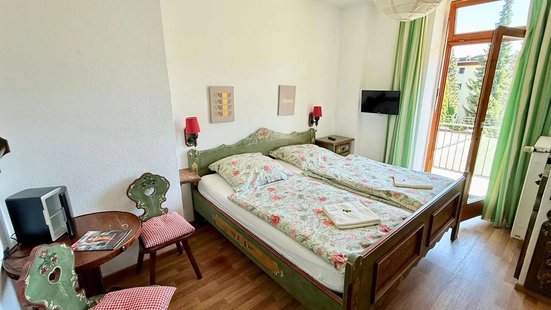 Pension Casa Tempora Münih 0*,